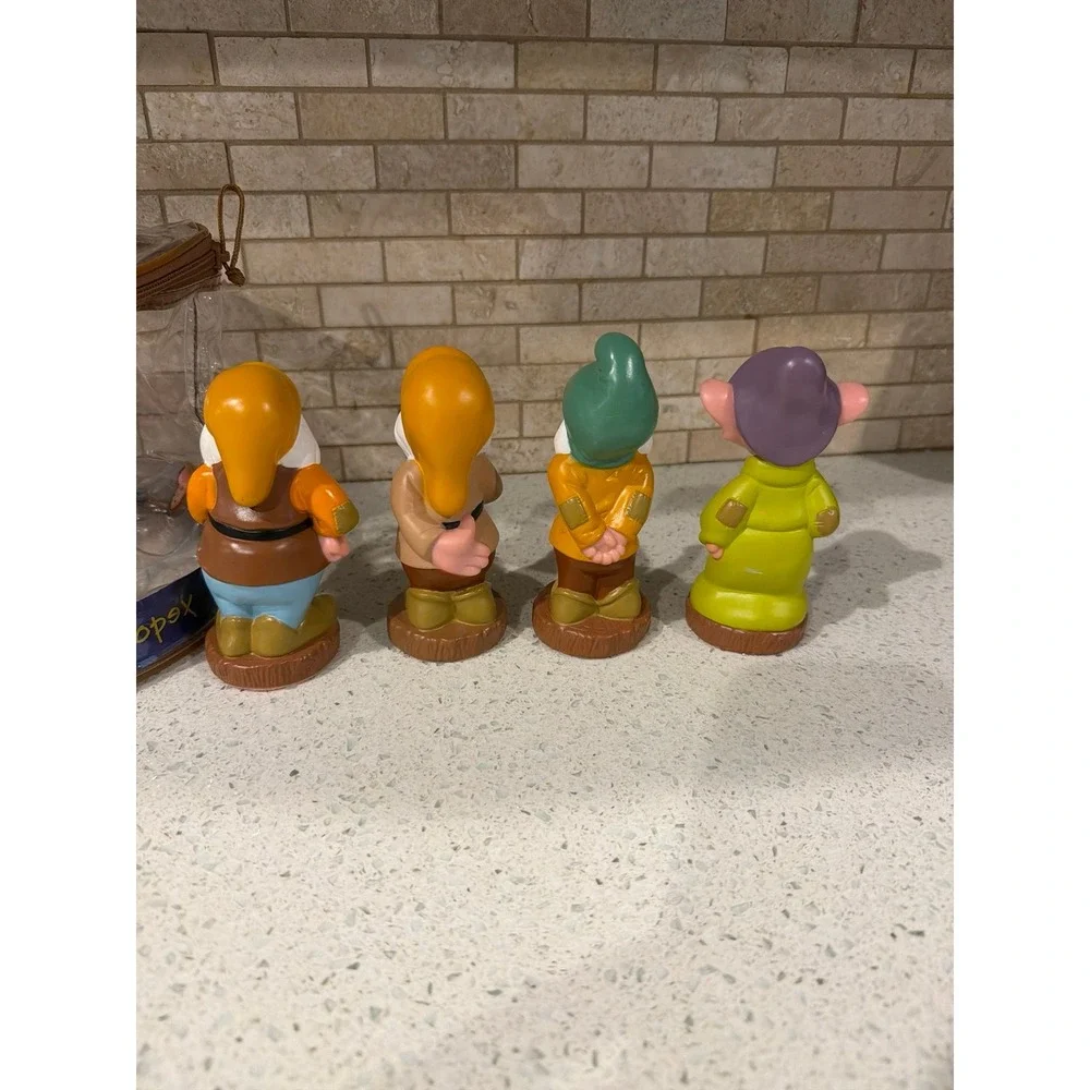 Disney Seven Dwarfs Vinyl Figure Set 5‎ Inches